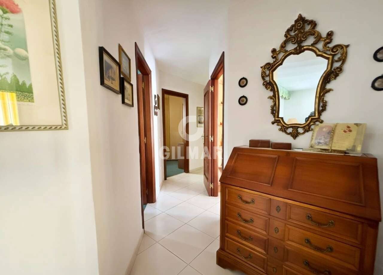 4 bedroom Flat for sale in Los Cristianos with pool - € 1,250,000 (Ref: 9807475)