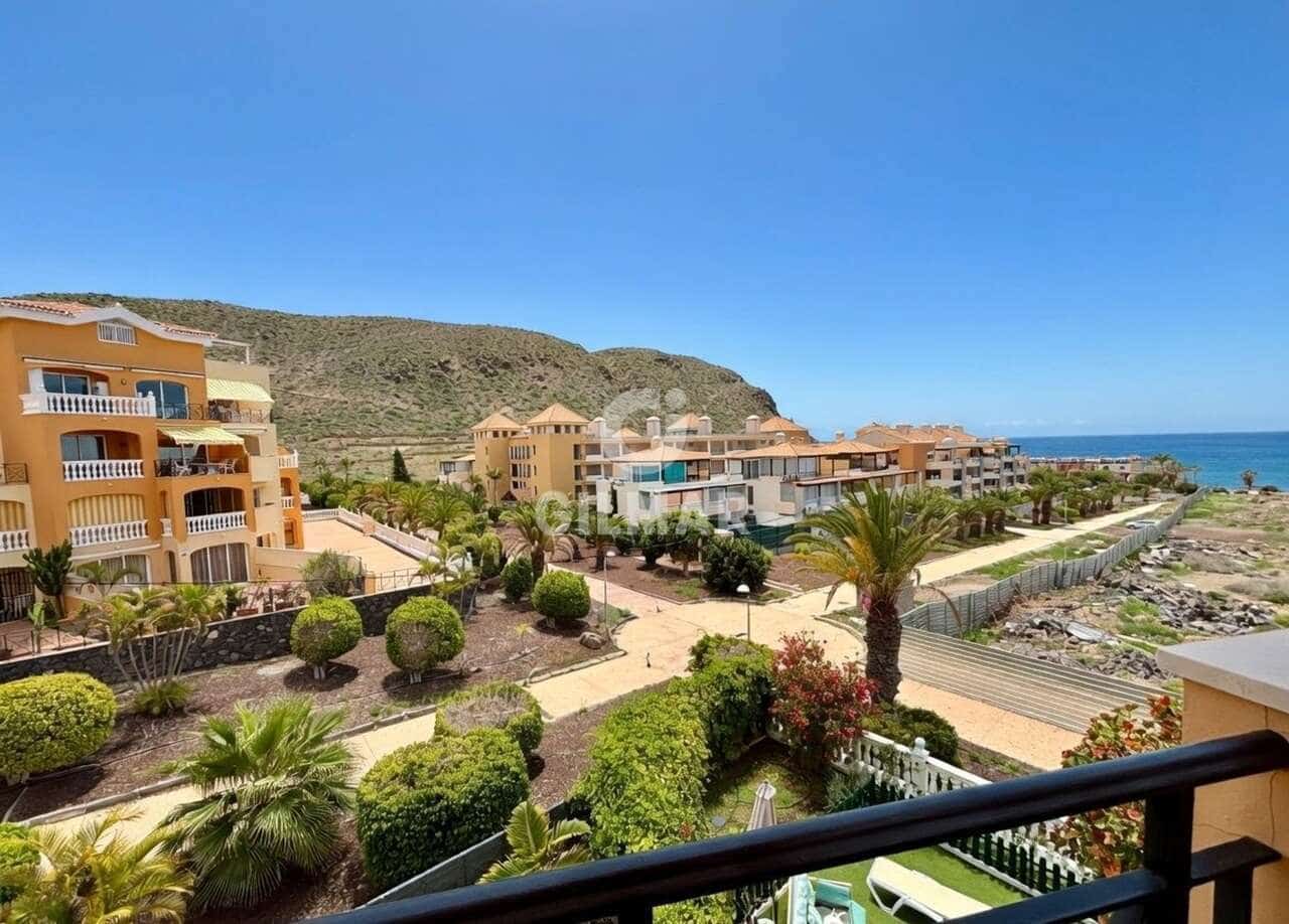 4 bedroom Flat for sale in Los Cristianos with pool - € 1,250,000 (Ref: 9807475)