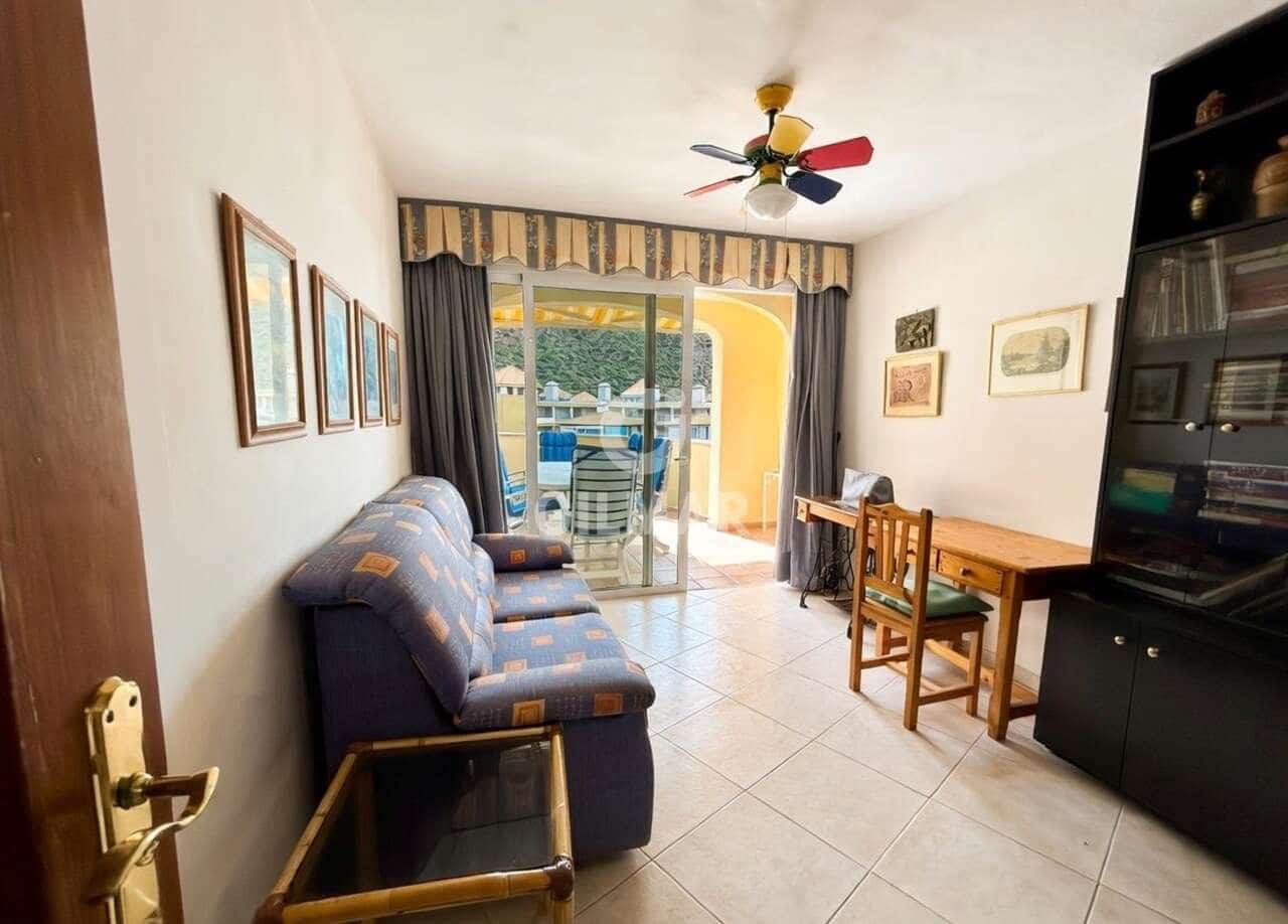 4 bedroom Flat for sale in Los Cristianos with pool - € 1,250,000 (Ref: 9807475)