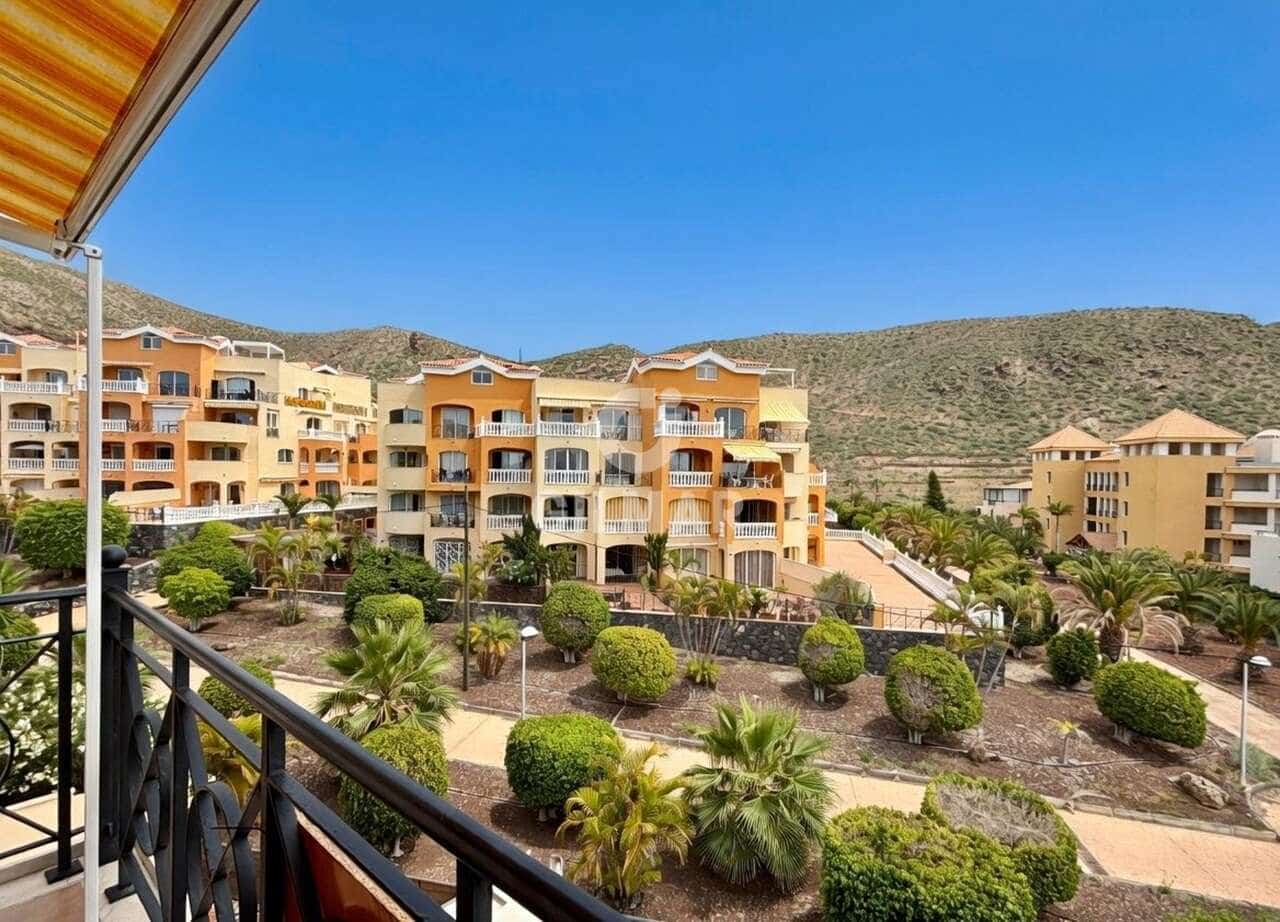4 bedroom Flat for sale in Los Cristianos with pool - € 1,250,000 (Ref: 9807475)