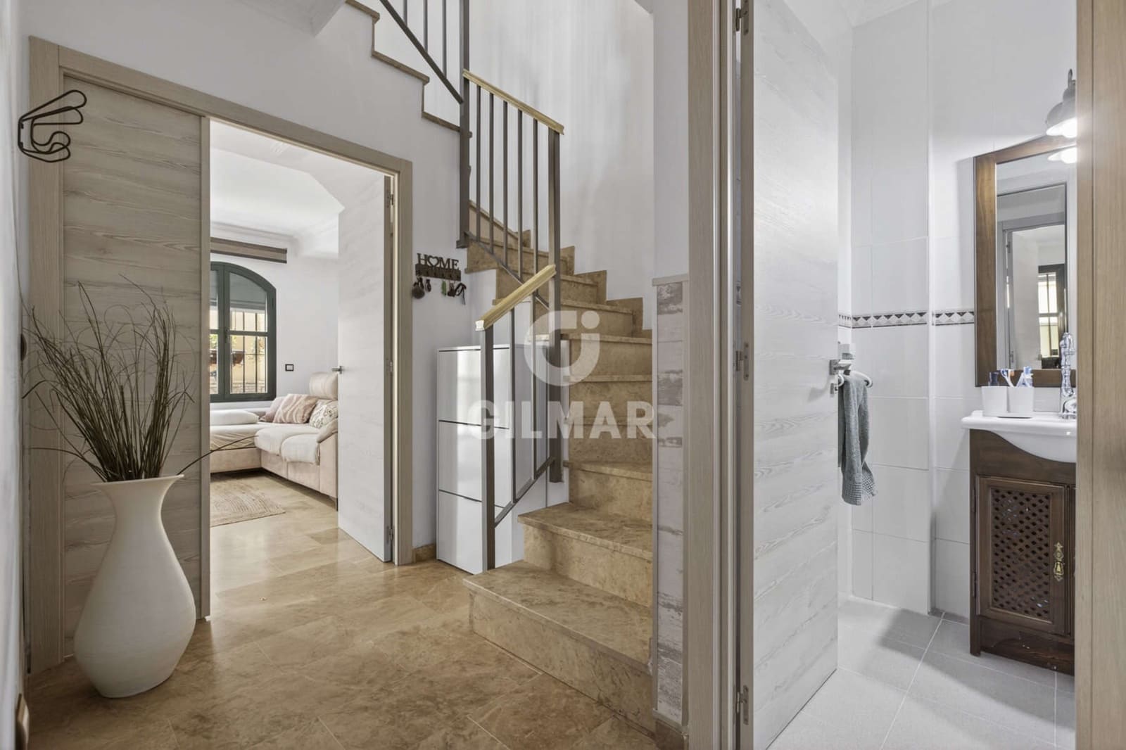 3 soverom Kjedet enebolig til salgs i Montequinto med garasje - € 420 000 (Ref: 9810845)