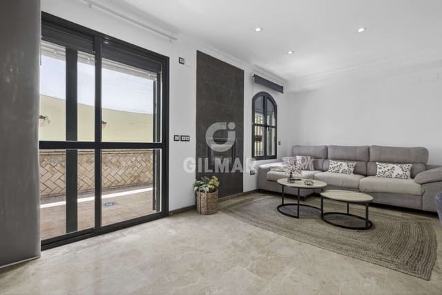 3 soverom Kjedet enebolig til salgs i Montequinto, Dos Hermanas med garasje - € 420 000 (Ref: 9810845)