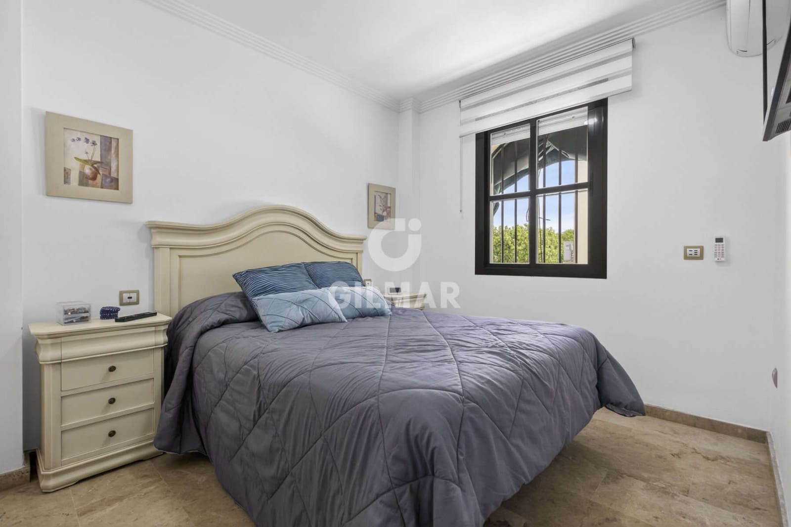 3 soverom Kjedet enebolig til salgs i Montequinto med garasje - € 420 000 (Ref: 9810845)