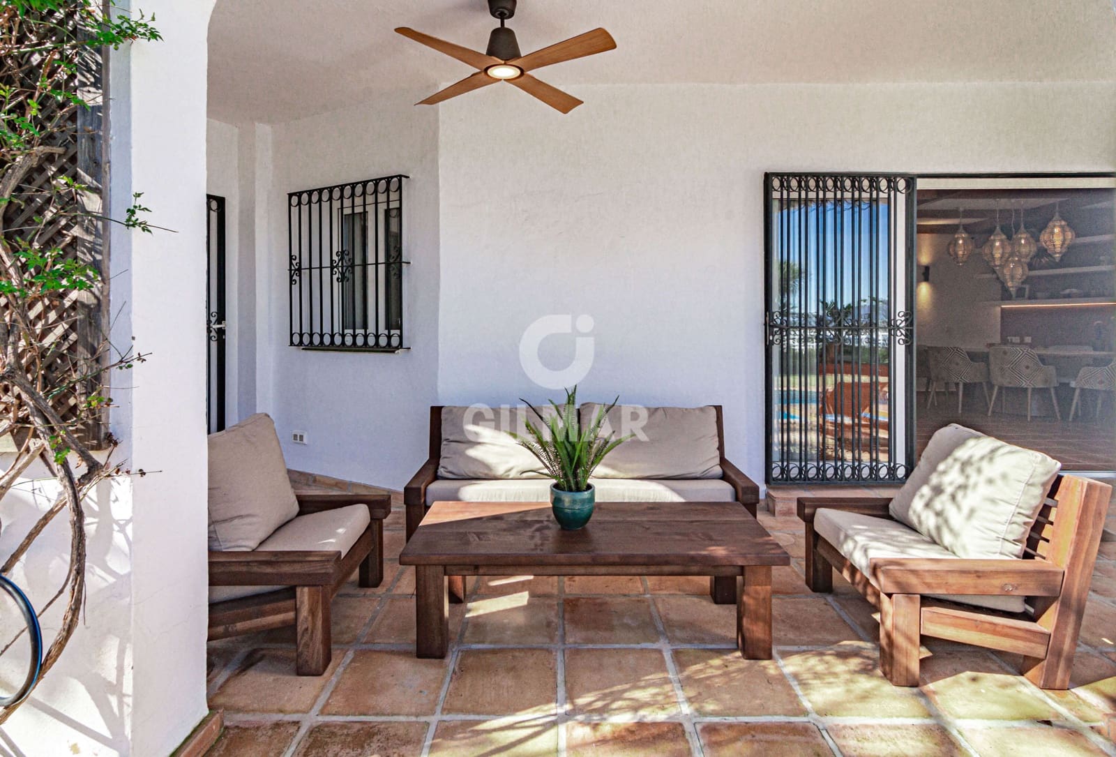 4 slaapkamer Villa te koop in Estepona met zwembad - € 1.900.000 (Ref: 9810846)