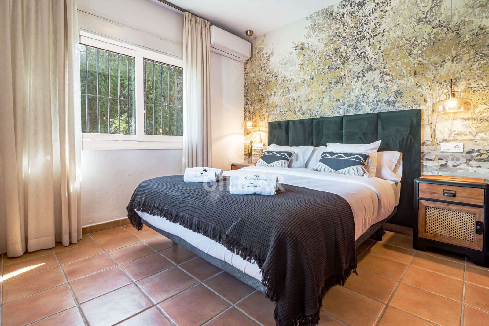 4 slaapkamer Villa te koop in Estepona met zwembad - € 1.900.000 (Ref: 9810846)