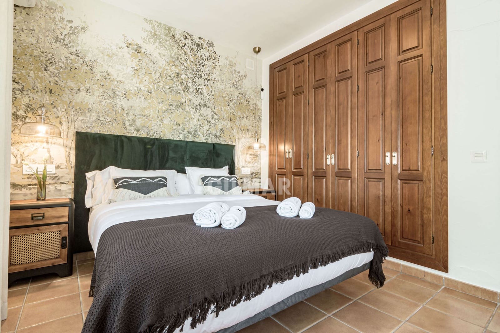 4 slaapkamer Villa te koop in Estepona met zwembad - € 1.900.000 (Ref: 9810846)