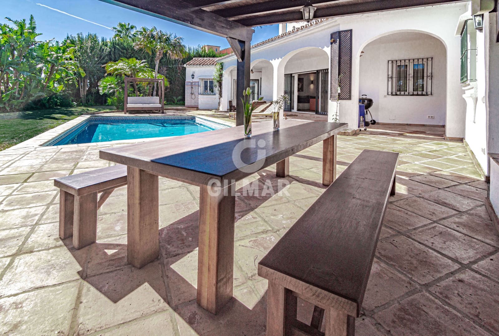 4 slaapkamer Villa te koop in Estepona met zwembad - € 1.900.000 (Ref: 9810846)