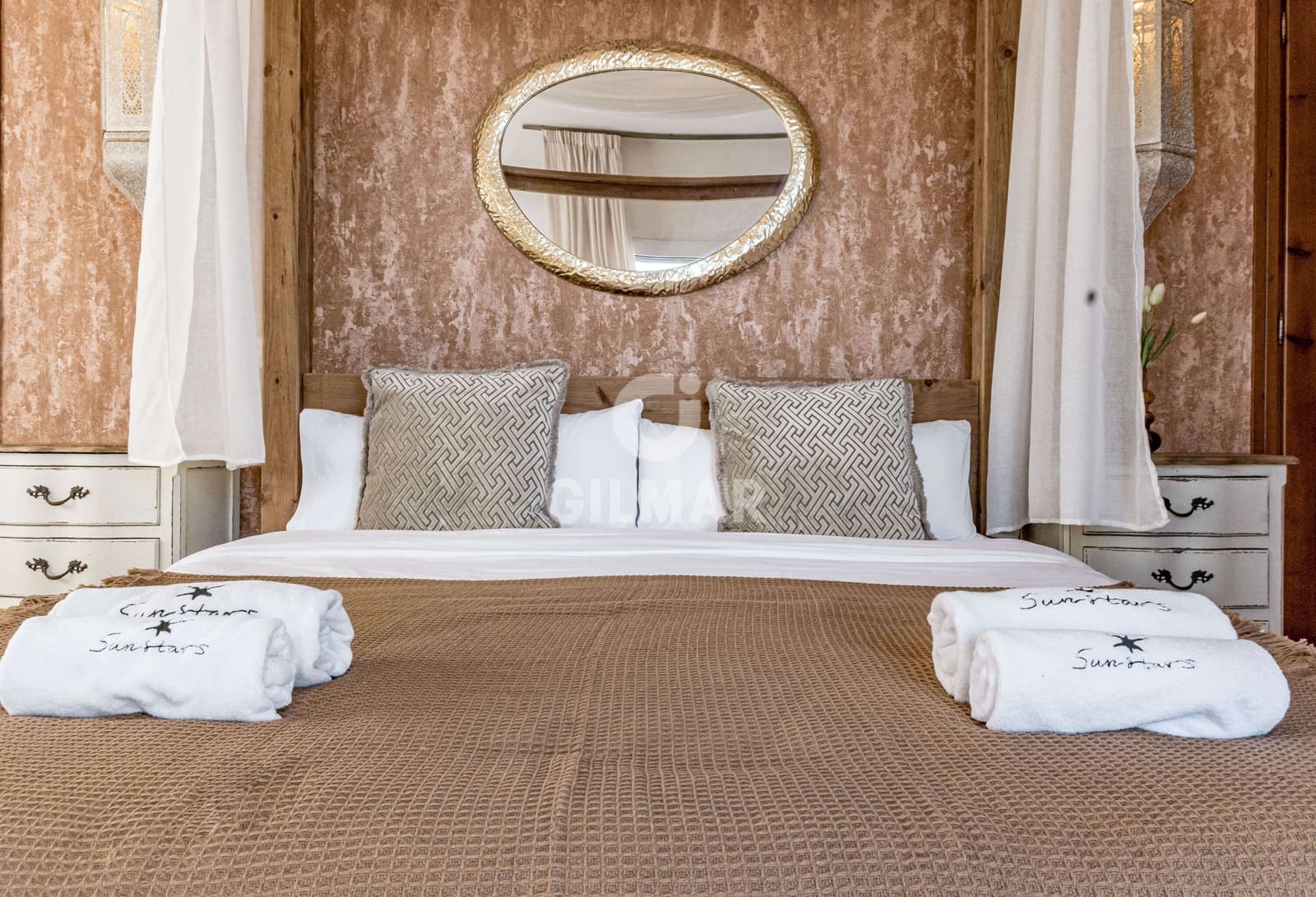 4 slaapkamer Villa te koop in Estepona met zwembad - € 1.900.000 (Ref: 9810846)