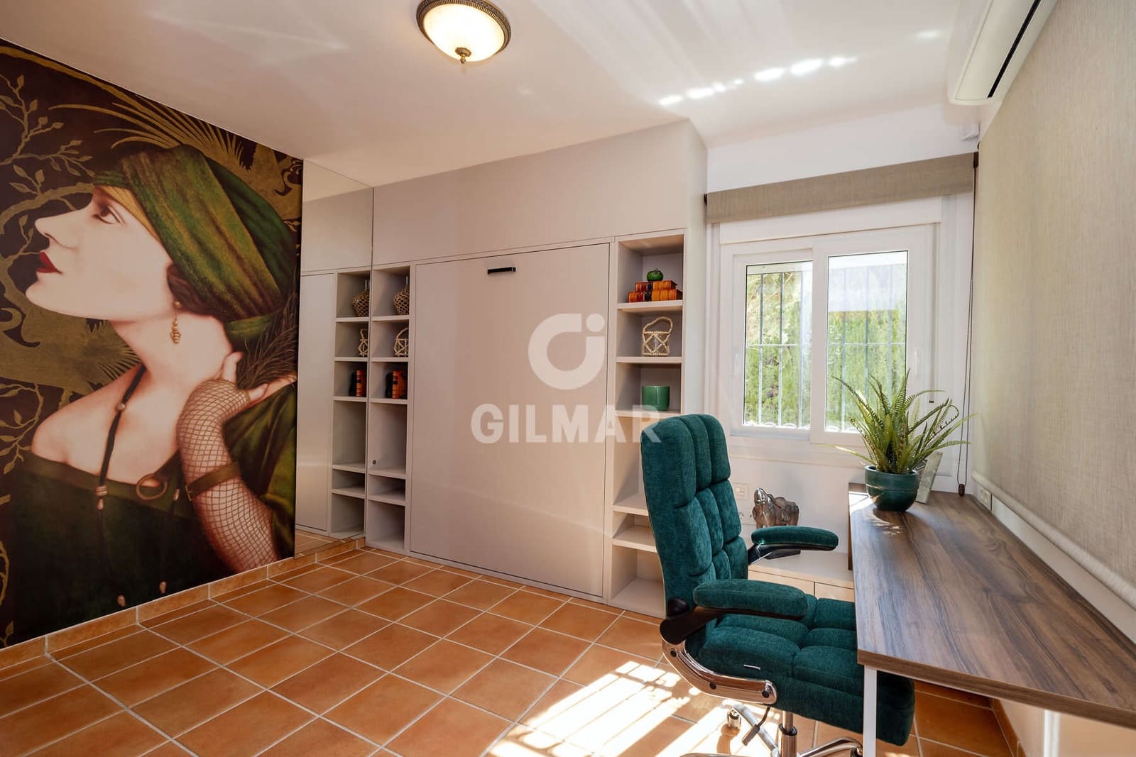 4 bedroom Villa for sale in Estepona with pool - € 1,900,000 (Ref: 9810846)