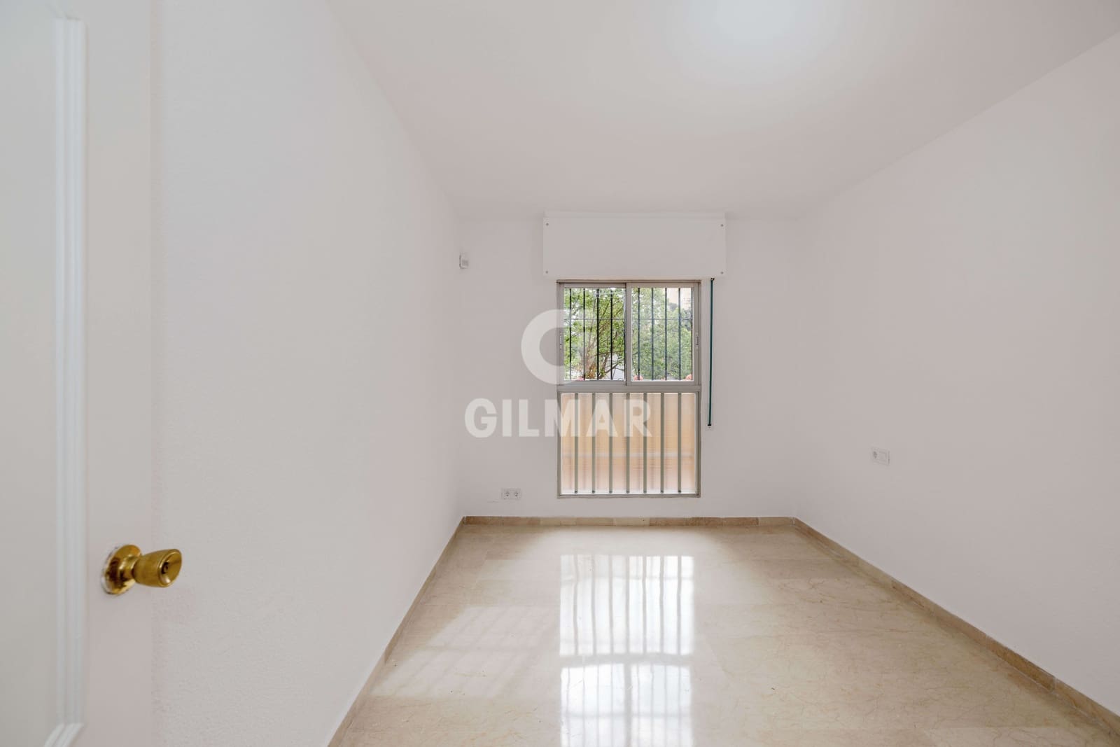 4 slaapkamer Flat te koop in Marbella met garage - € 515.000 (Ref: 9810847)