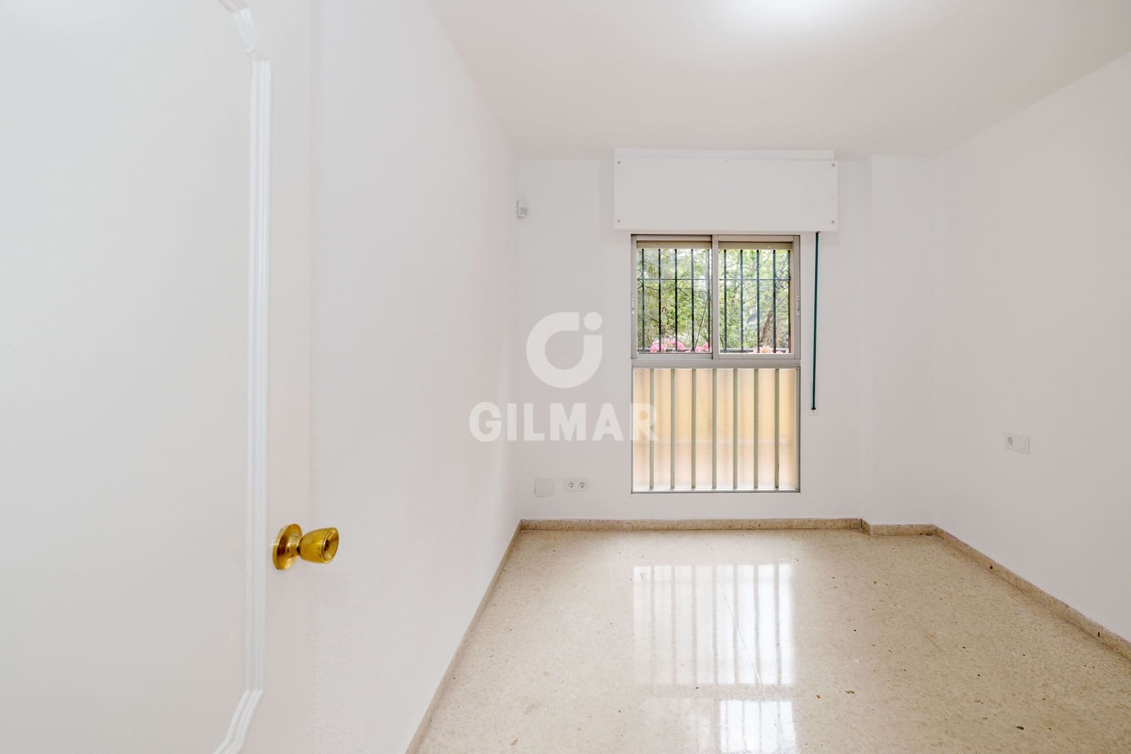 4 slaapkamer Flat te koop in Marbella met garage - € 515.000 (Ref: 9810847)