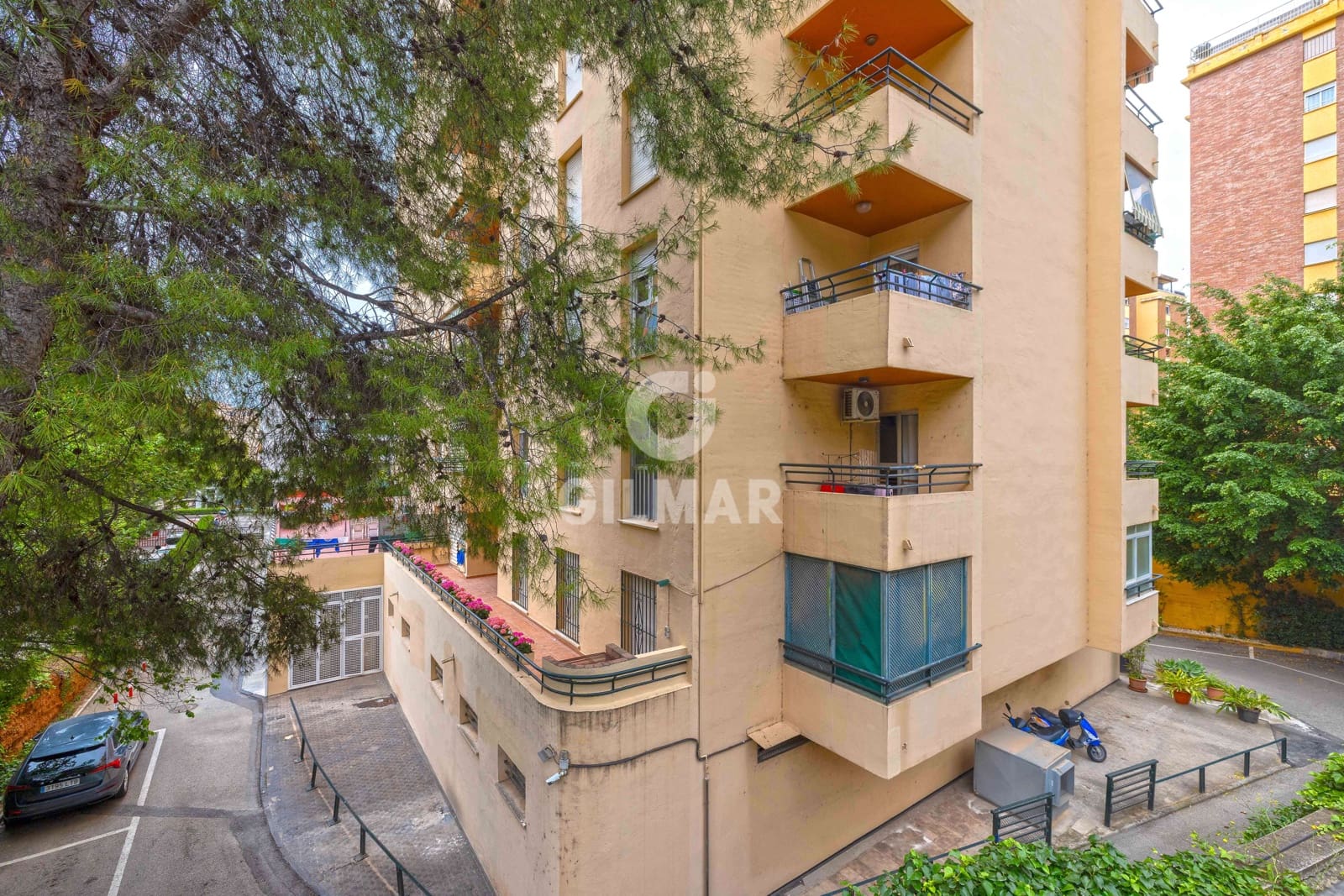 4 slaapkamer Flat te koop in Marbella met garage - € 515.000 (Ref: 9810847)