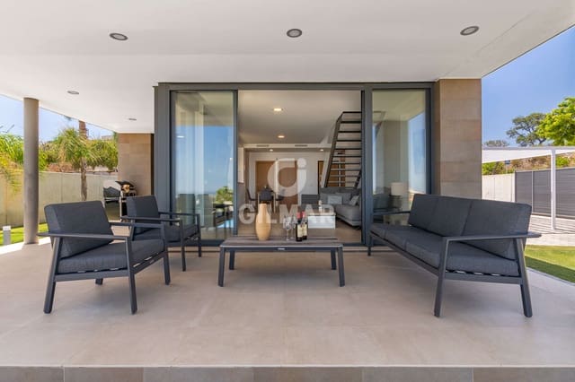 4 soverom Villa til salgs i Chullera, Manilva med svømmebasseng garasje - € 1 150 000 (Ref: 9810849)