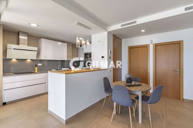 4 Zimmer Villa zu verkaufen in Chullera, Manilva mit Pool Garage - 995.000 € (Ref: 9810849)