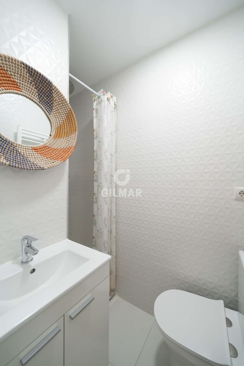 2 slaapkamer Flat te koop in Madrid stad - € 295.000 (Ref: 9814742)
