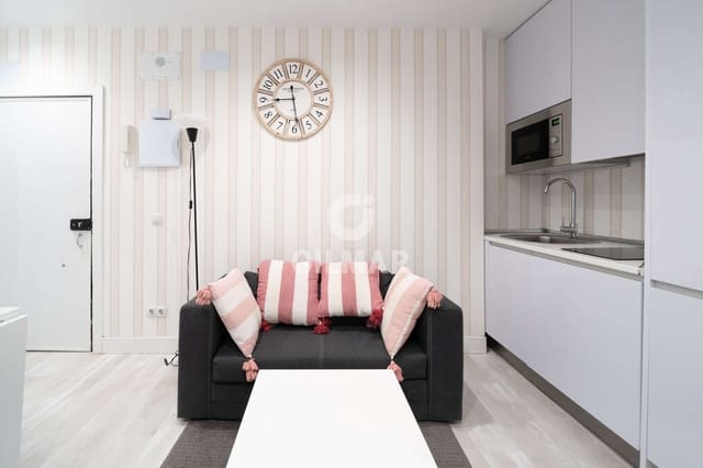 2 slaapkamer Flat te koop in Universidad, Madrid stad - € 295.000 (Ref: 9814742)