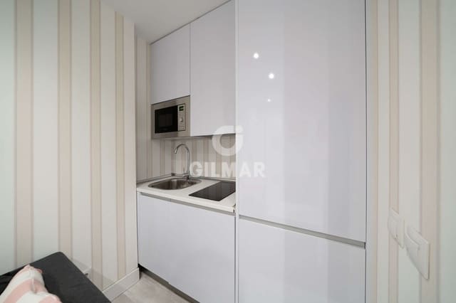 2 slaapkamer Flat te koop in Universidad, Madrid stad - € 295.000 (Ref: 9814742)