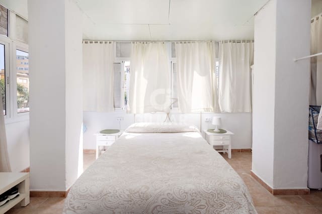 2 soverom Leilighet til salgs i Torremolinos med svømmebasseng garasje - € 299 000 (Ref: 9814743)