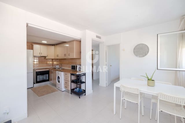 2 soverom Leilighet til salgs i Torremolinos med svømmebasseng garasje - € 299 000 (Ref: 9814743)