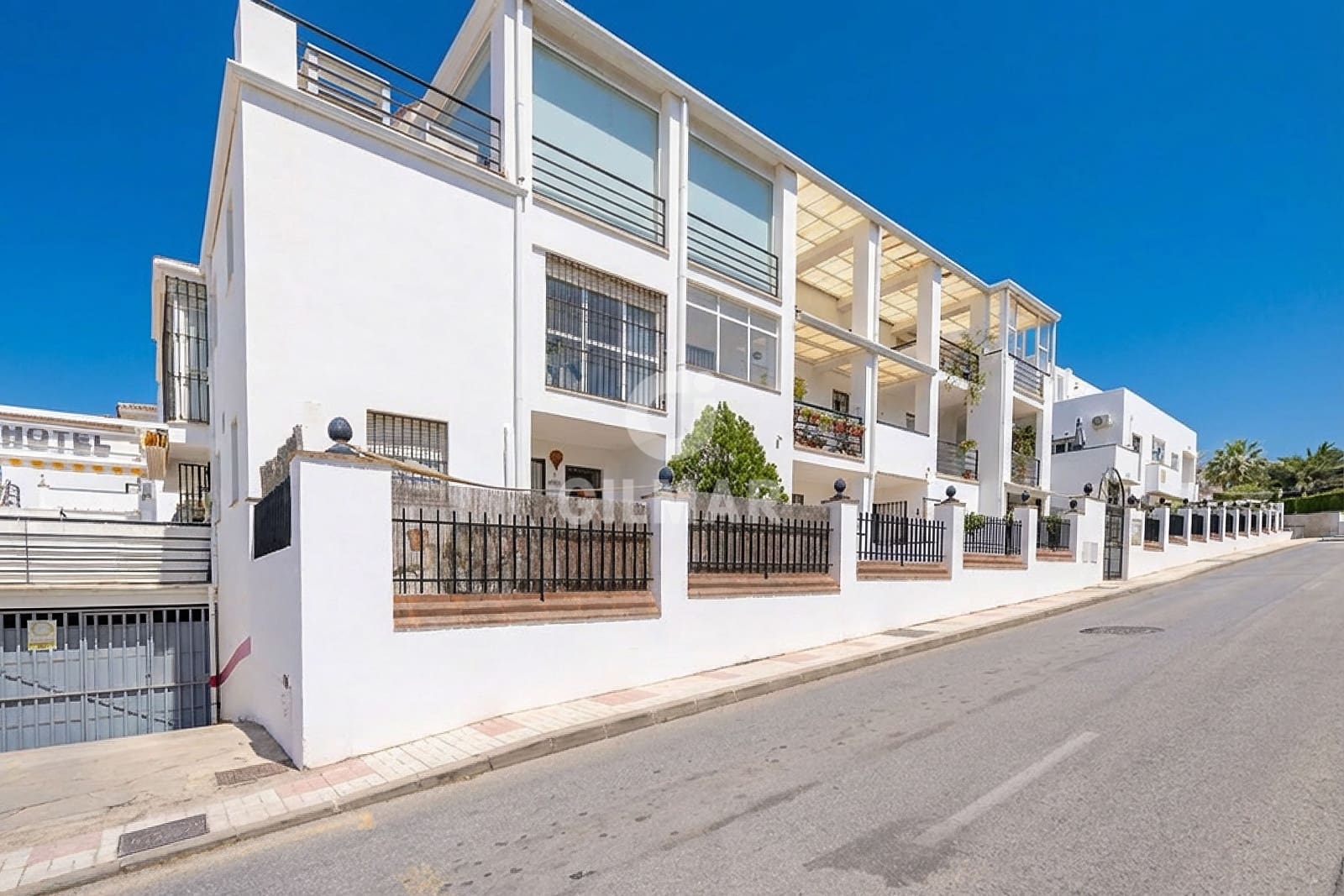 2 bedroom Flat for sale in Torremolinos with pool garage - € 299,000 (Ref: 9814743)