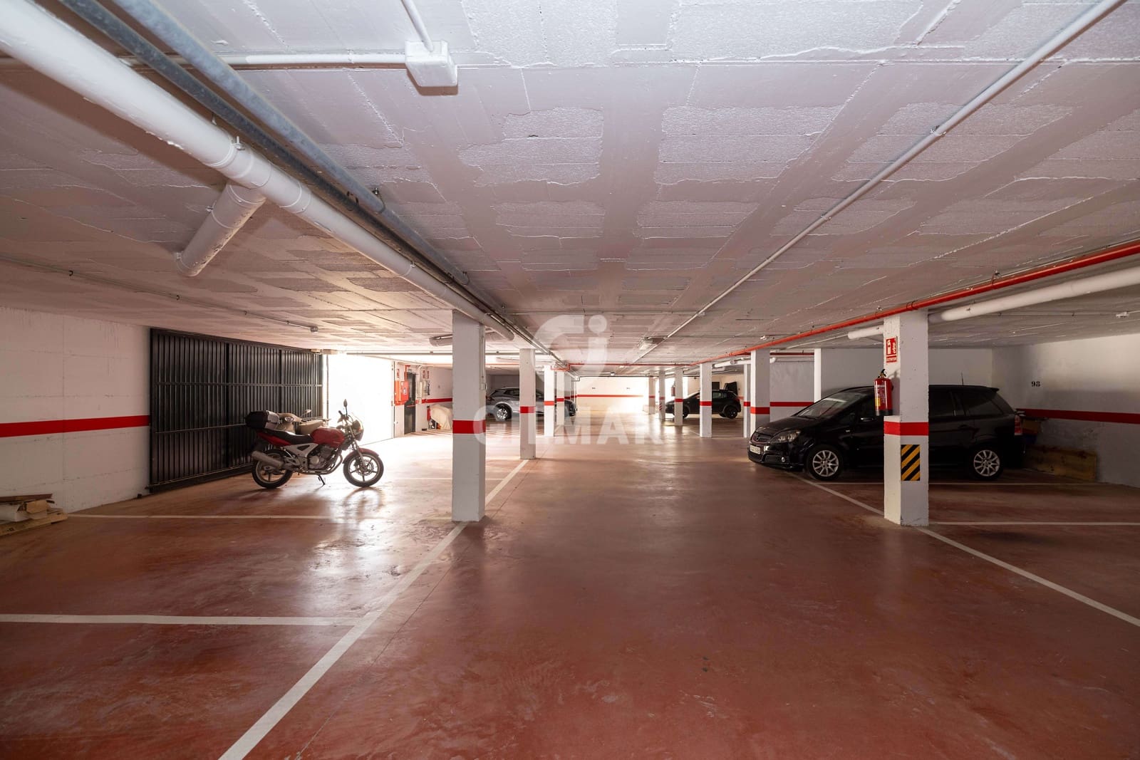 2 chambre Appartement à vendre à Estepona avec piscine garage - 299 000 € (Ref: 9815042)