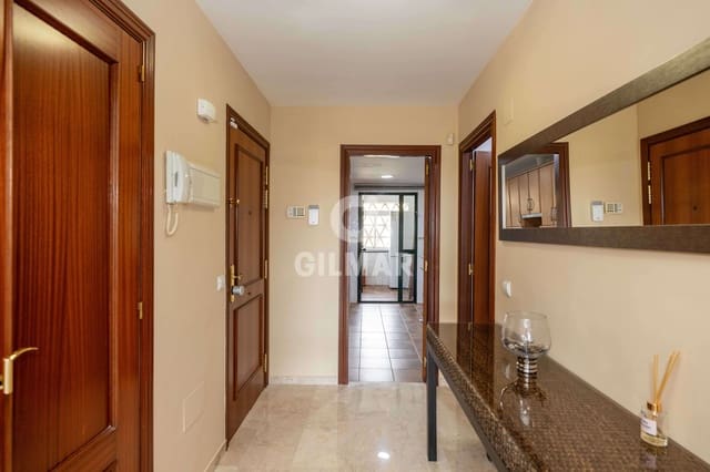 2 chambre Appartement à vendre à La Concha - Resina Golf, Estepona avec piscine garage - 299 000 € (Ref: 9815042)