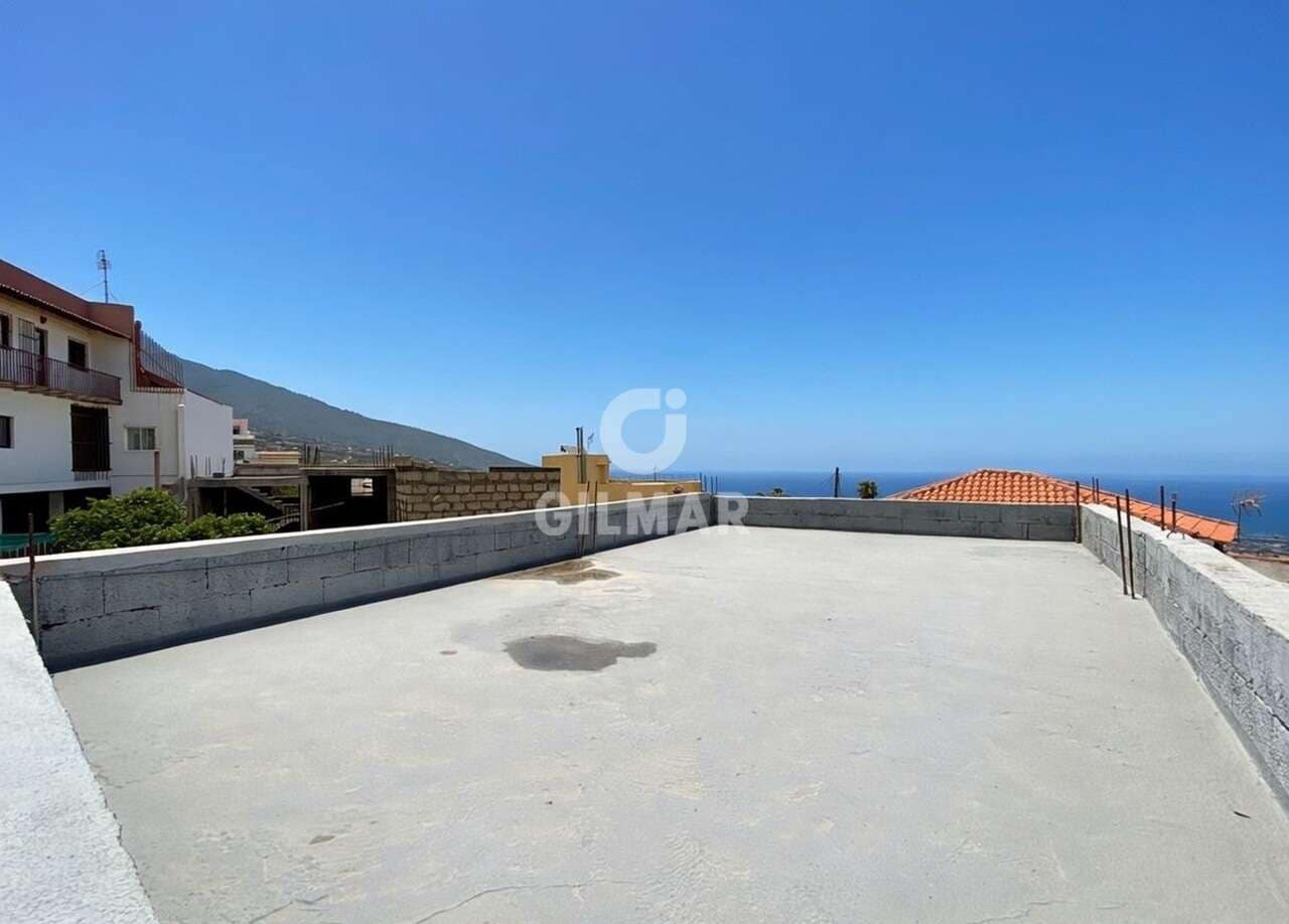 Piso de 7 habitaciones en Arafo en venta - 750.000 € (Ref: 9815217)