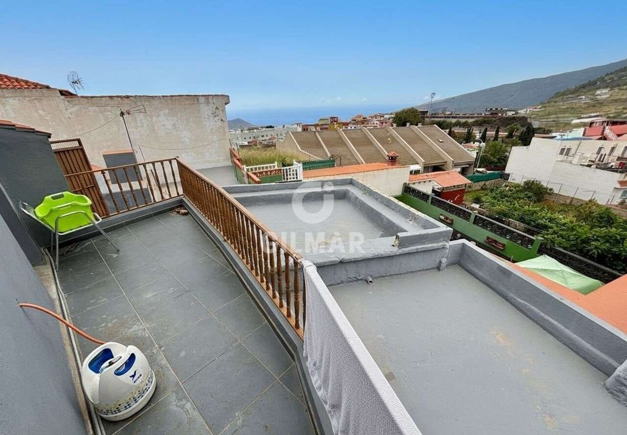 Piso de 7 habitaciones en Arafo en venta - 750.000 € (Ref: 9815217)