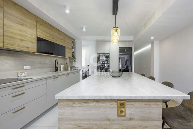 4 soveværelse Lejlighed til salg i Cádiz by - € 740.000 (Ref: 9816280)