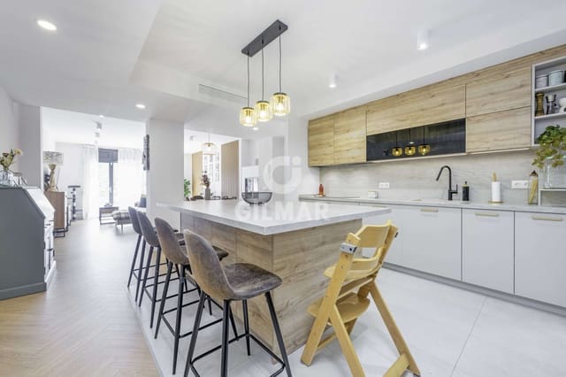 4 soveværelse Lejlighed til salg i Cádiz by - € 740.000 (Ref: 9816280)