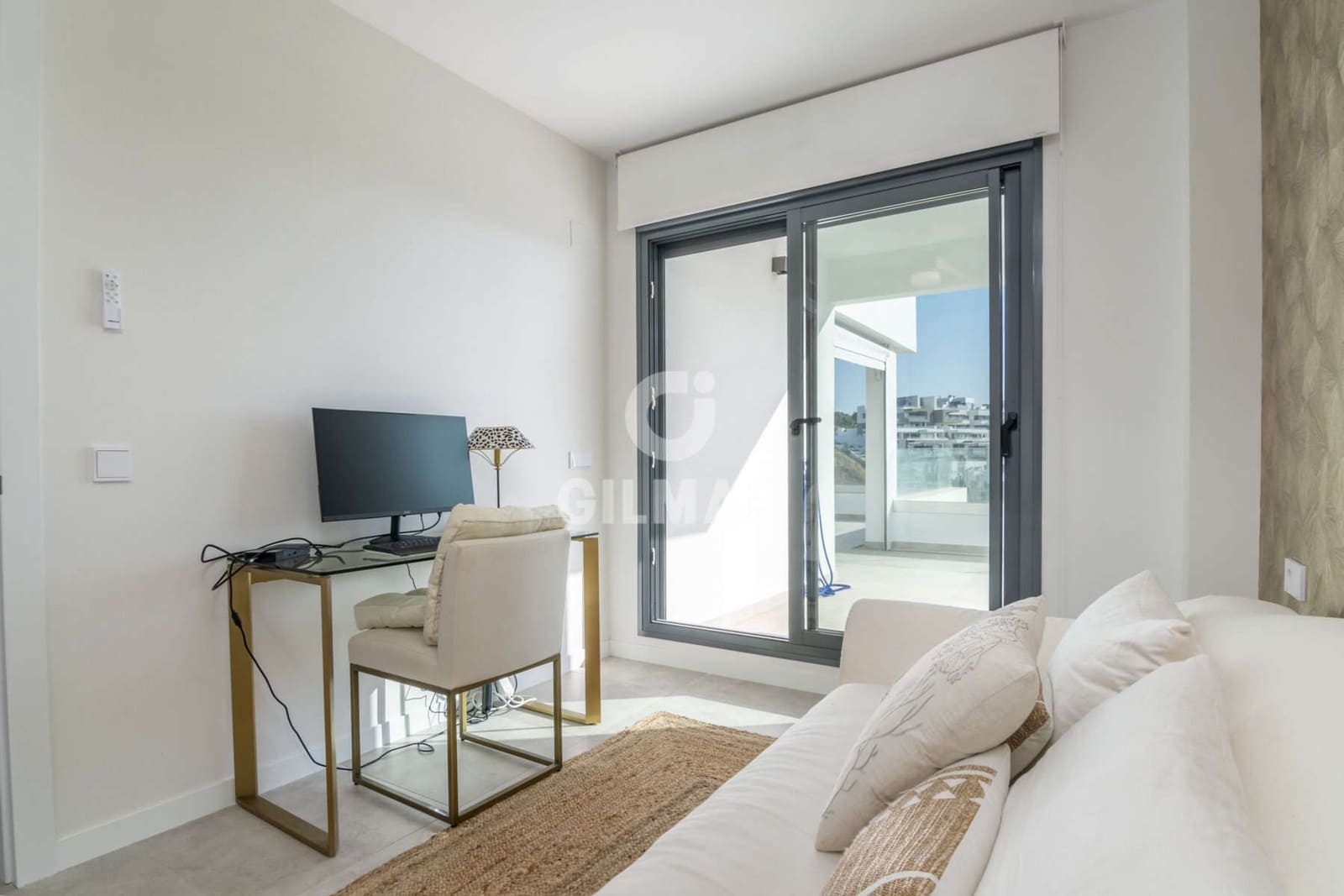 3 chambre Appartement à vendre à Estepona avec garage - 1 100 000 € (Ref: 9816281)