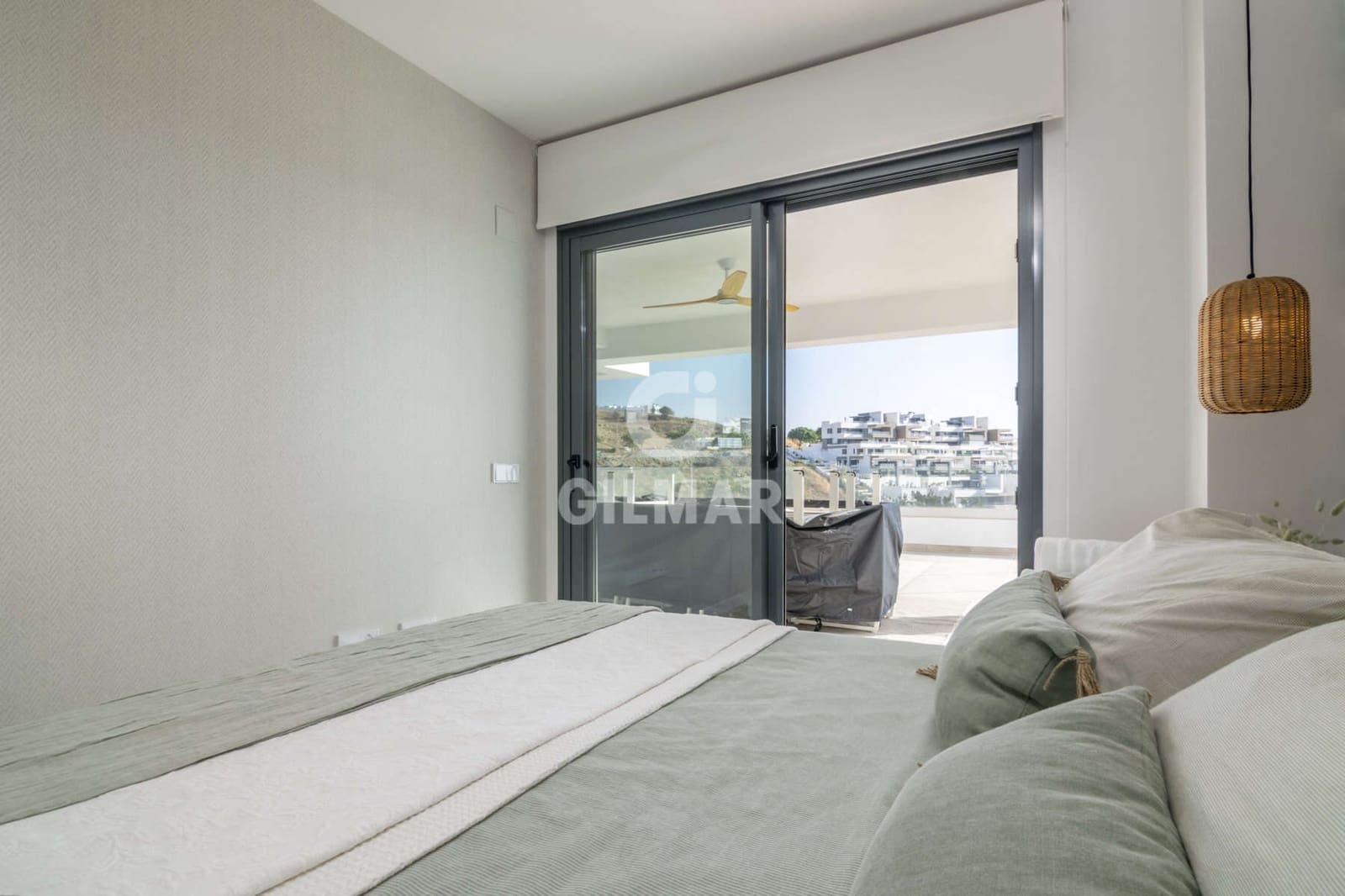 3 chambre Appartement à vendre à Estepona avec garage - 1 100 000 € (Ref: 9816281)