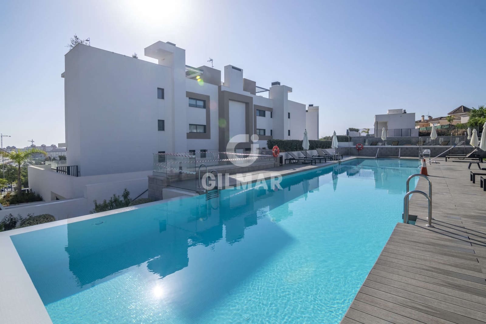 3 chambre Appartement à vendre à Estepona avec garage - 1 100 000 € (Ref: 9816281)