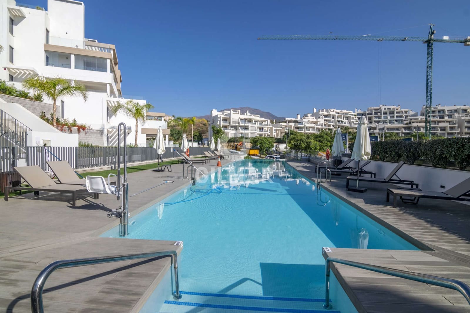 3 chambre Appartement à vendre à Estepona avec garage - 1 100 000 € (Ref: 9816281)