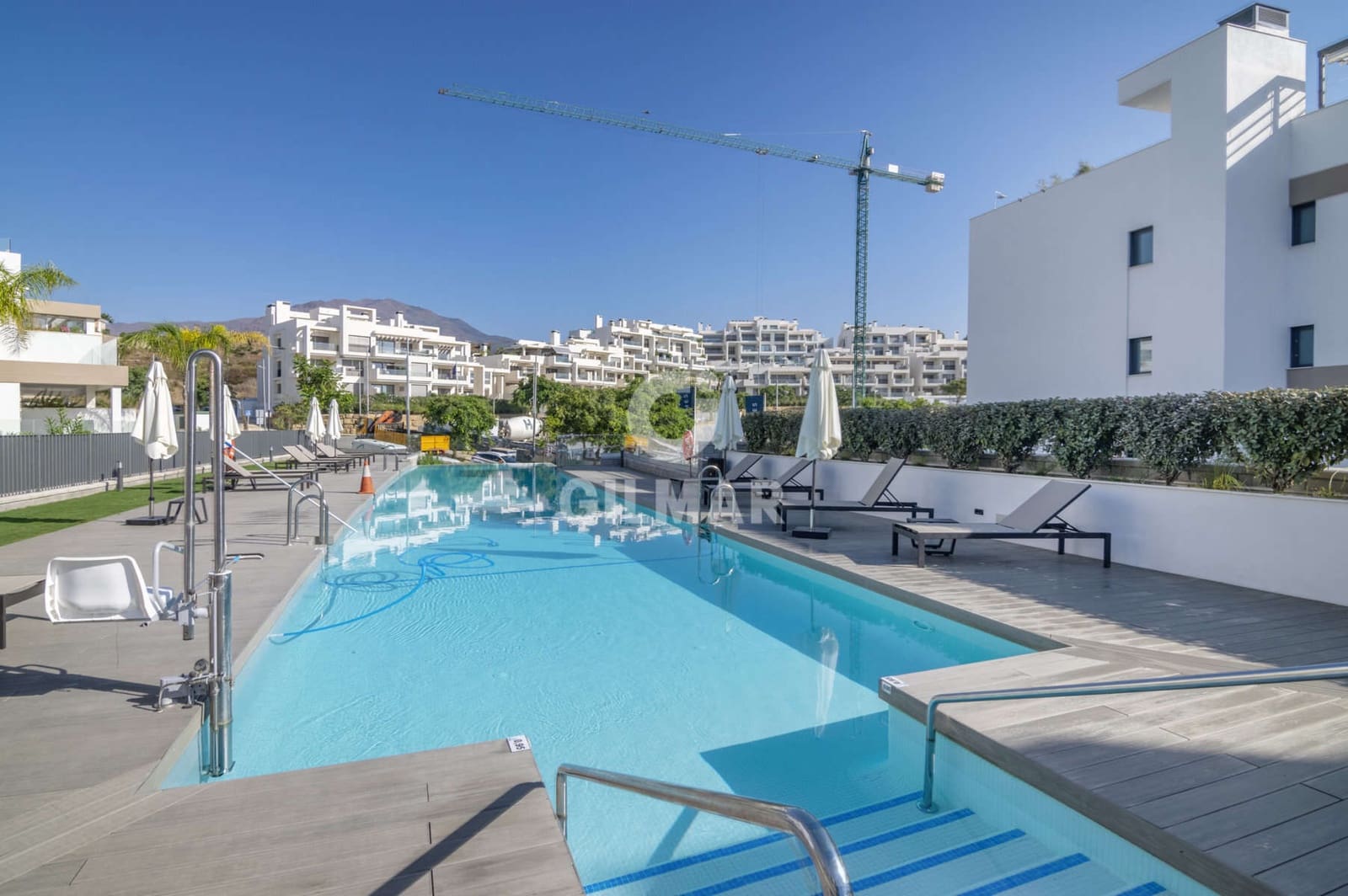 3 chambre Appartement à vendre à Estepona avec garage - 1 100 000 € (Ref: 9816281)