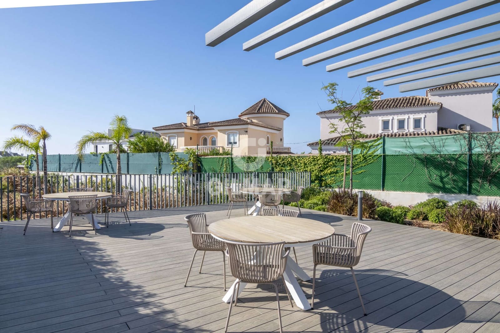 3 chambre Appartement à vendre à Estepona avec garage - 1 100 000 € (Ref: 9816281)