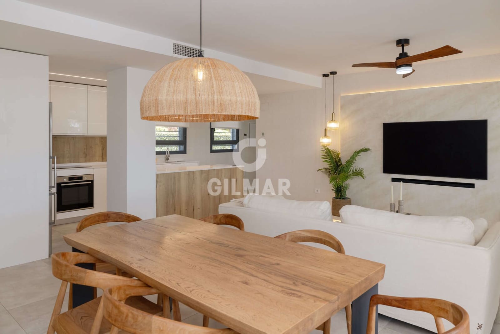 3 chambre Appartement à vendre à Estepona avec garage - 1 100 000 € (Ref: 9816281)