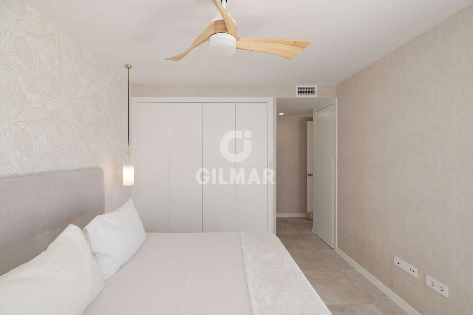3 chambre Appartement à vendre à Estepona avec garage - 1 100 000 € (Ref: 9816281)