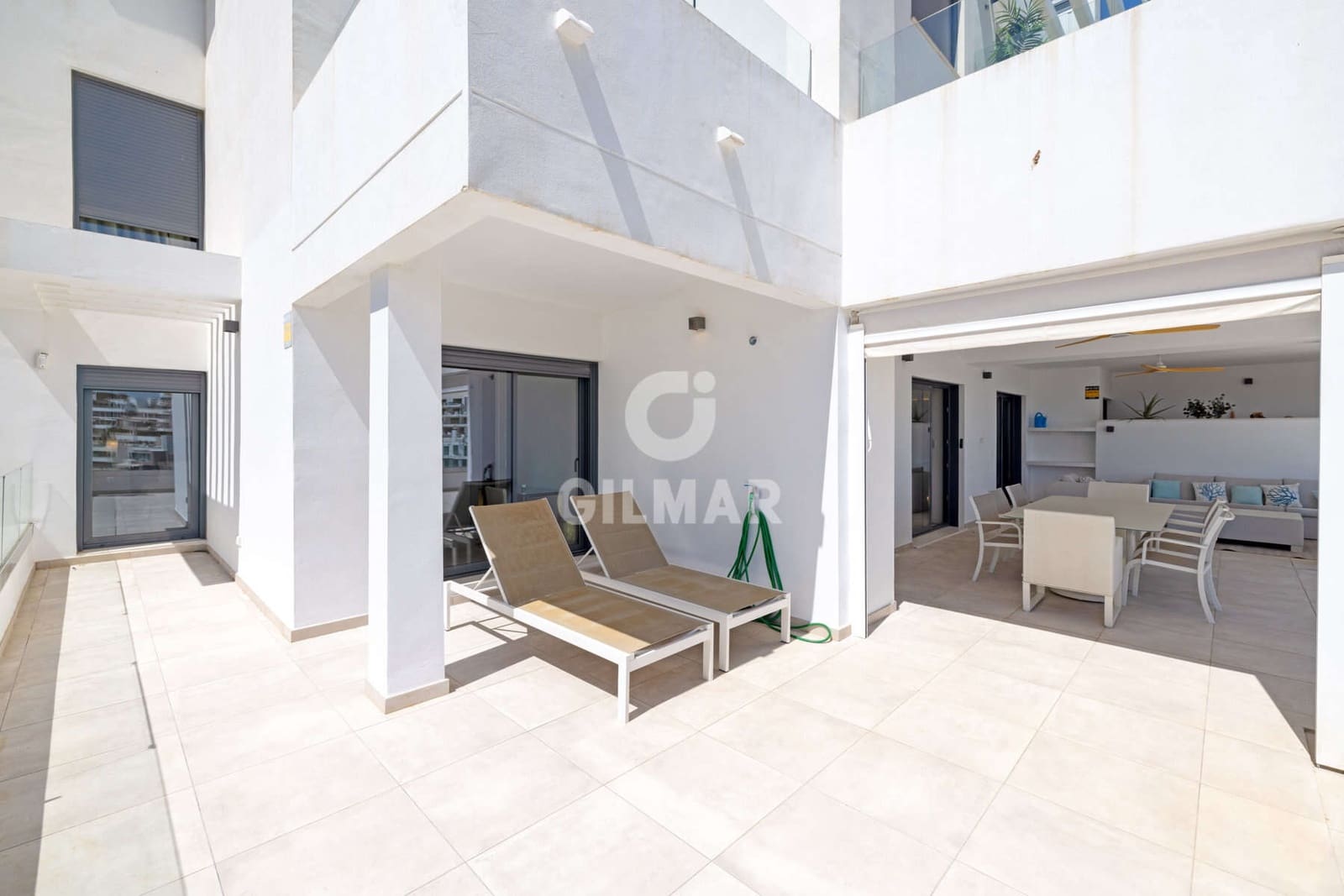 3 chambre Appartement à vendre à Estepona avec garage - 1 100 000 € (Ref: 9816281)
