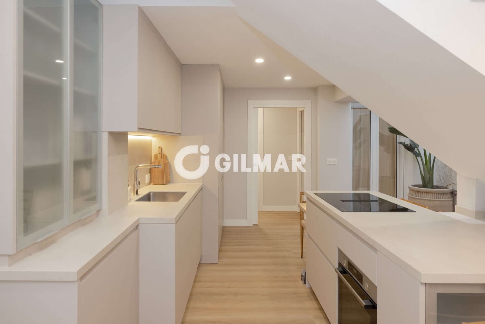 3 soverom Rekkehus til salgs i Estepona - € 897 000 (Ref: 9816528)
