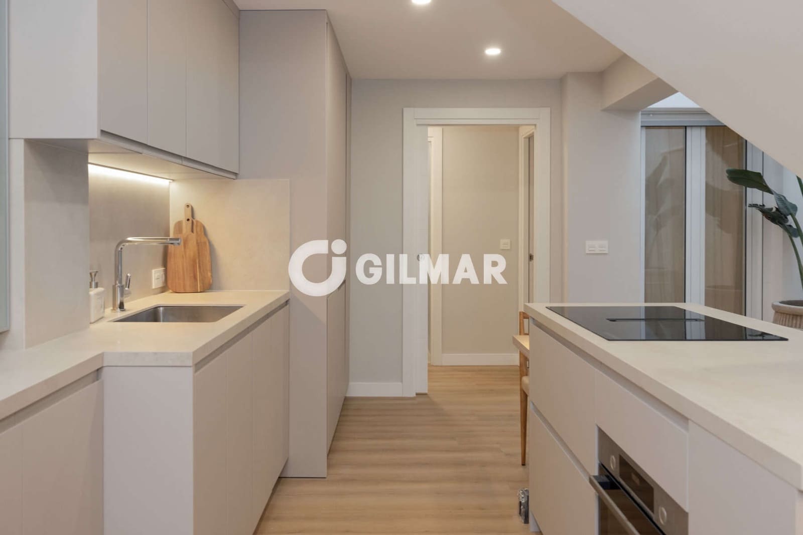 3 soverom Rekkehus til salgs i Estepona - € 897 000 (Ref: 9816528)