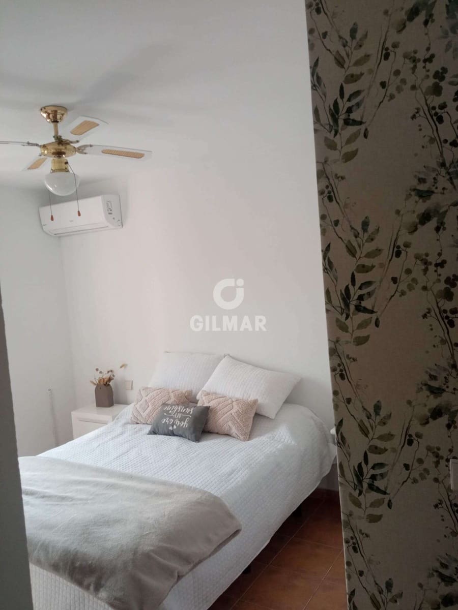 4 soverom Rekkehus til leie i El Puerto de Santa Maria med garasje - € 1 200 (Ref: 9818845)
