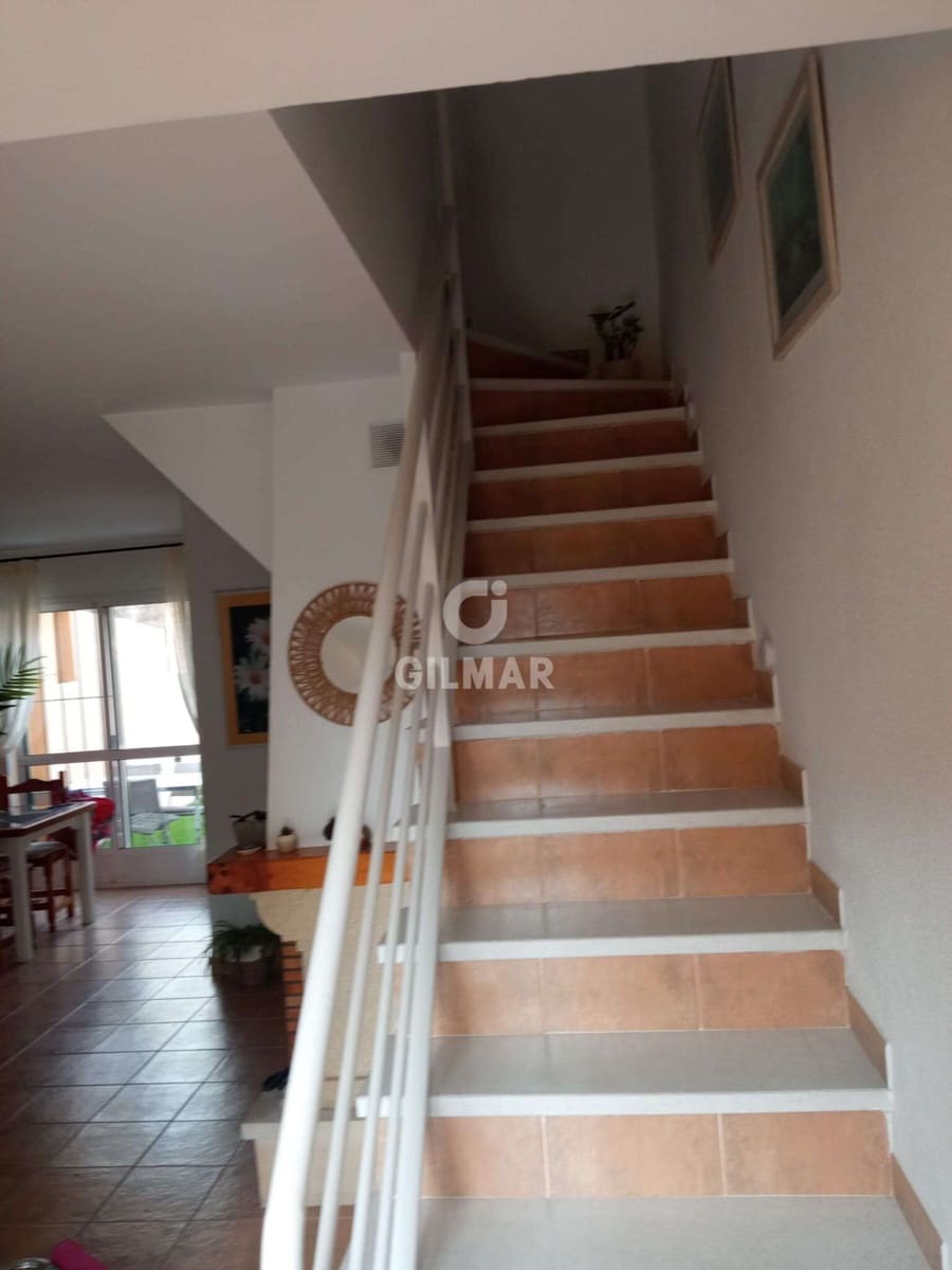 4 soverom Rekkehus til leie i El Puerto de Santa Maria med garasje - € 1 200 (Ref: 9818845)