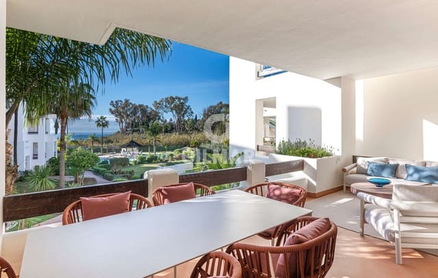 3 bedroom Flat for sale in Guadalmansa, Estepona with garage - € 1,895,000 (Ref: 9819632)