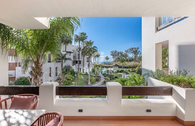 3 bedroom Flat for sale in Guadalmansa, Estepona with garage - € 1,895,000 (Ref: 9819632)