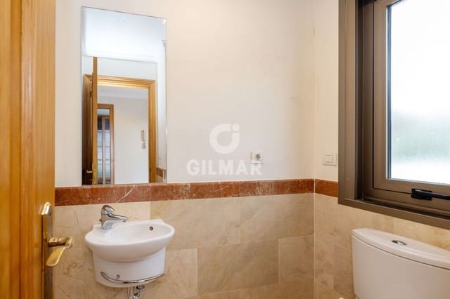 3 makuuhuone Paritalo myytävänä paikassa Nagüeles Alto, Marbella mukana uima-altaan 
autotalli - 795 000 € (Ref: 9821597)
