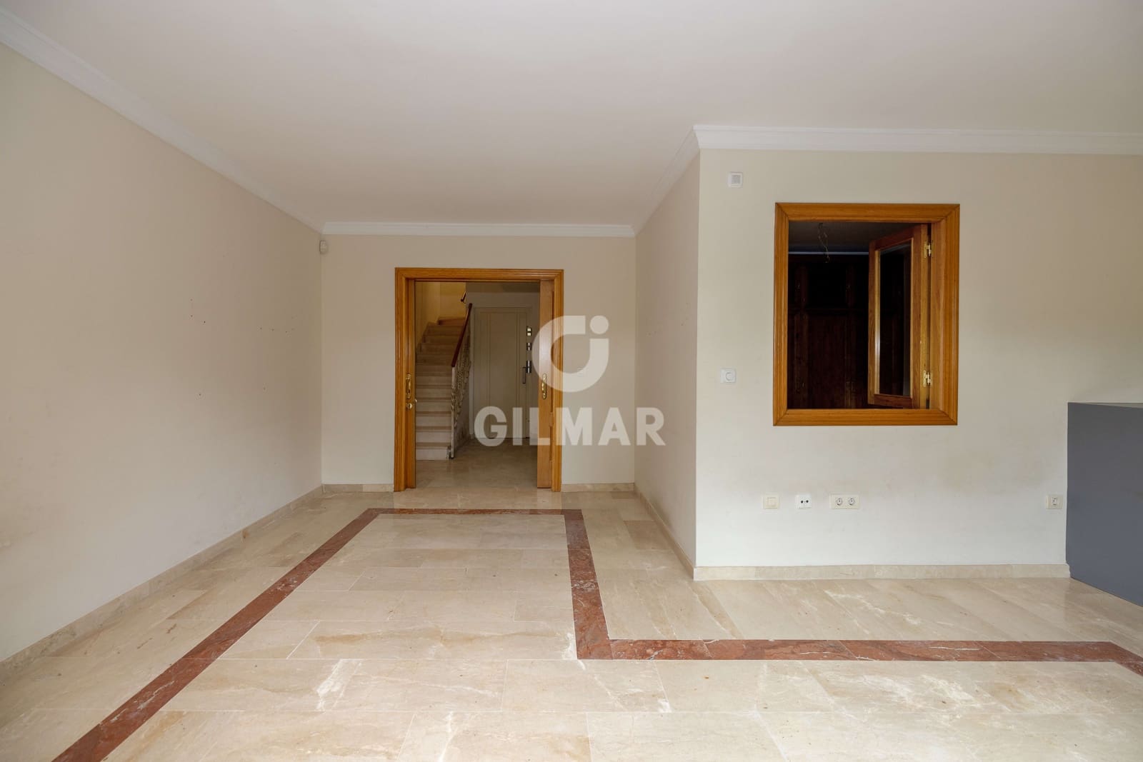 3 makuuhuone Paritalo myytävänä paikassa Marbella mukana uima-altaan 
autotalli - 795 000 € (Ref: 9821597)