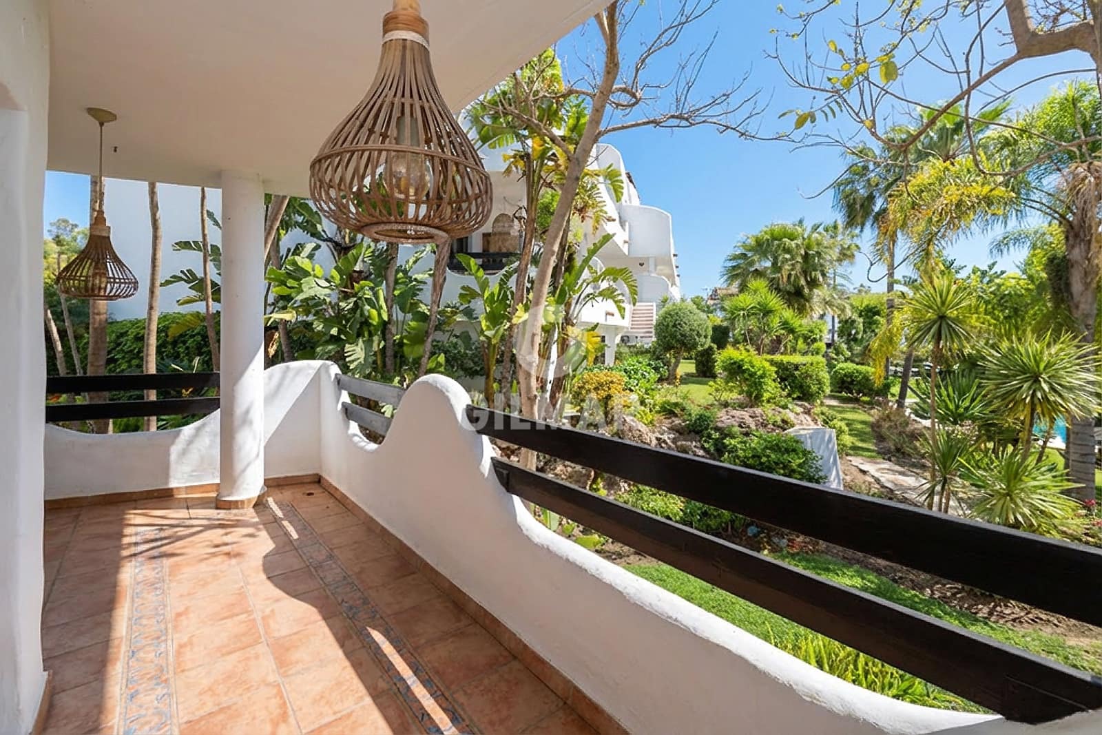 3 makuuhuone Paritalo myytävänä paikassa Marbella mukana uima-altaan 
autotalli - 795 000 € (Ref: 9821597)