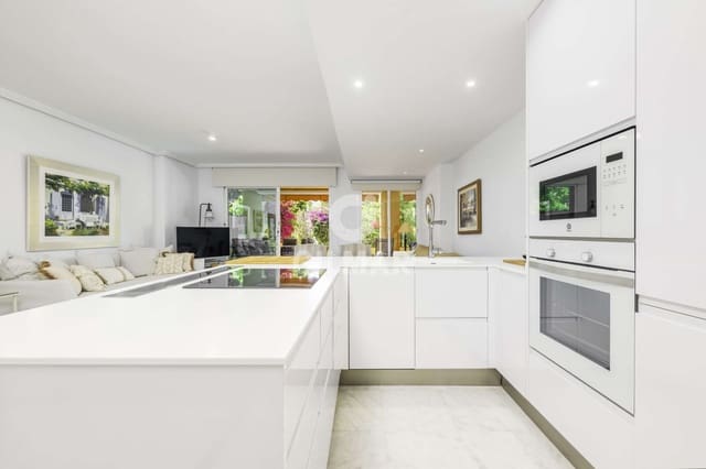 2 camera da letto Appartamento in vendita in Bahía de Marbella, Marbella con piscina garage - 646.000 € (Rif: 9821600)