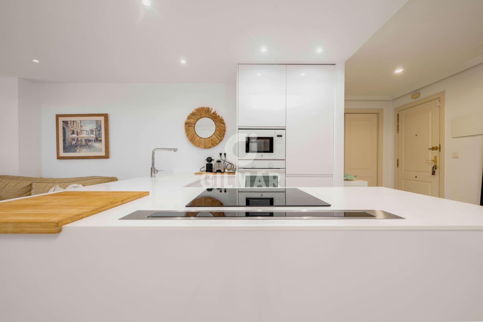 2 bedroom Flat for sale in Bahia de Marbella with pool garage - € 646,000 (Ref: 9821600)